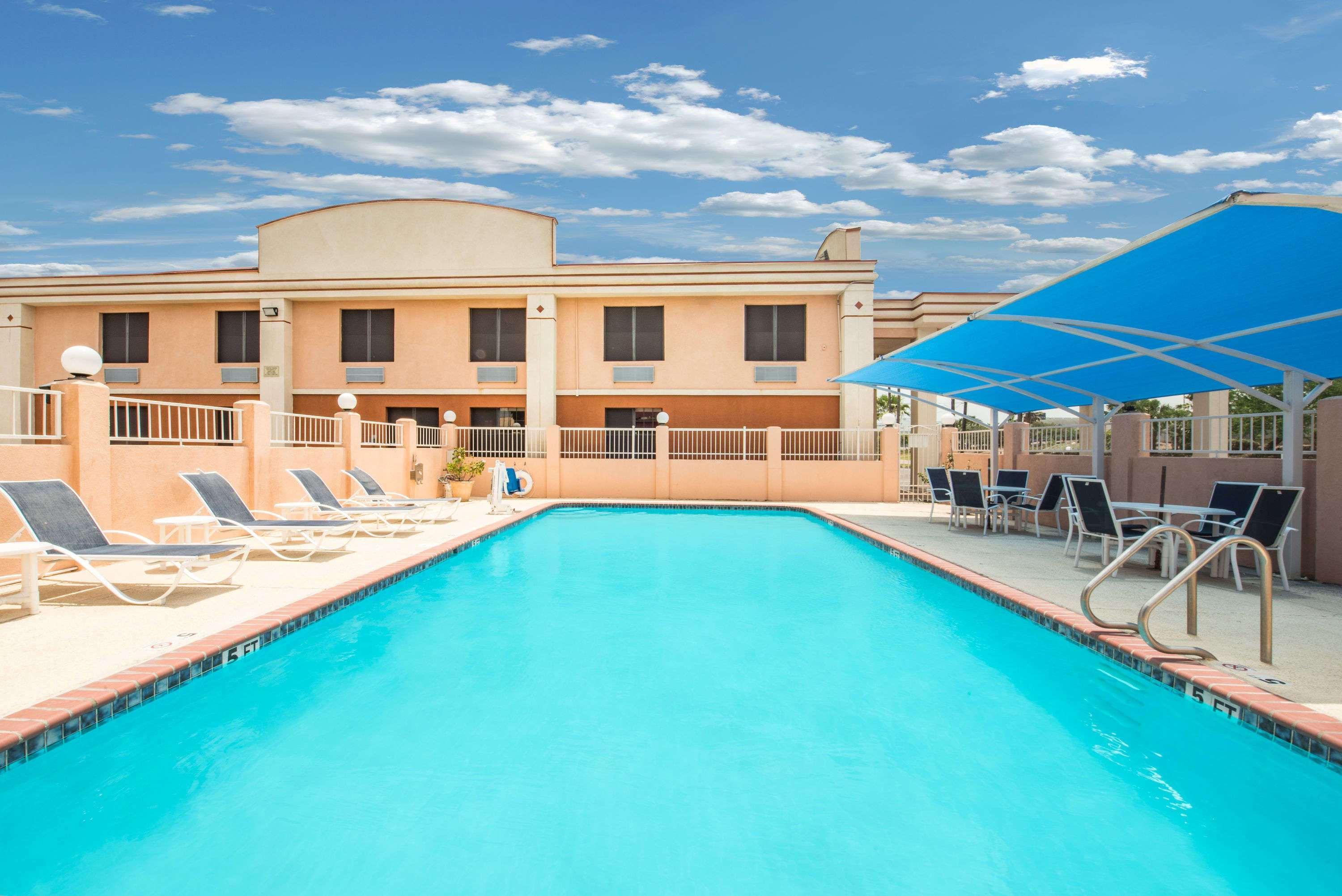Motel Days By Wyndham 3*